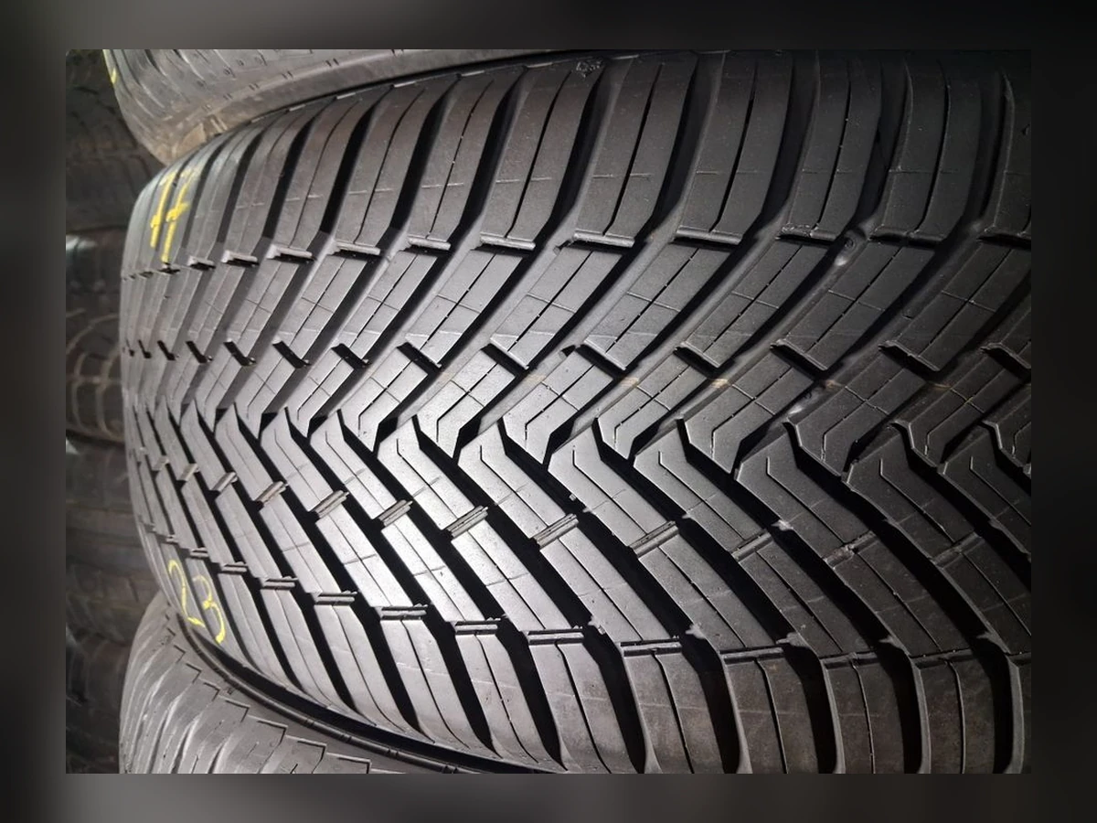 Michelin — 235/55 R18 — Michelin 235/55 R18 Всесезонка 4 шт (Комплект) — 3.5