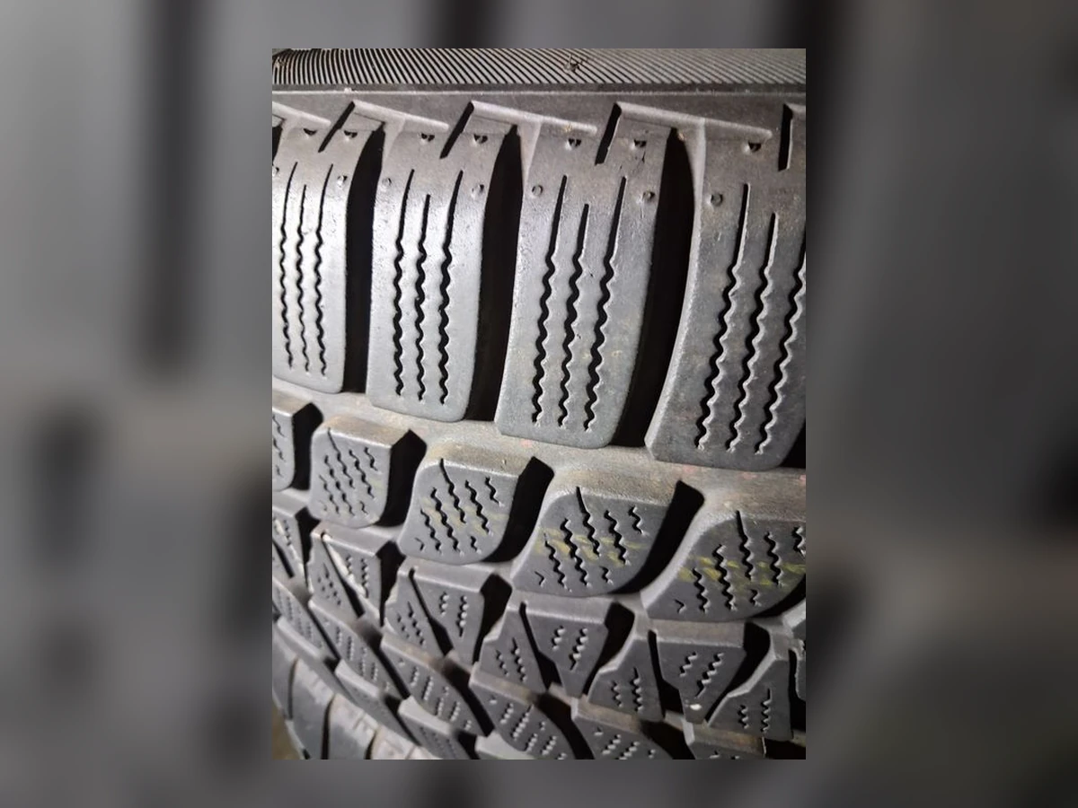 Bridgestone — 255/50 R19 — Bridgestone 255/50 R19 Зима (липучка) 2 шт (Пара) — 3.5
