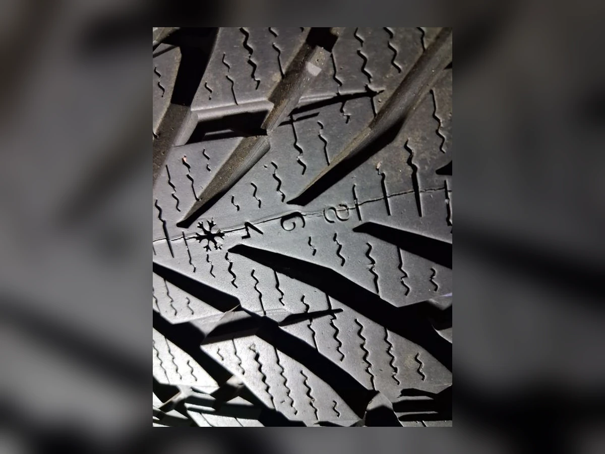 Nokian — 235/55 R19 — Nokian 235/55 R19 Зима (липучка) 4 шт (Комплект) — 6.5