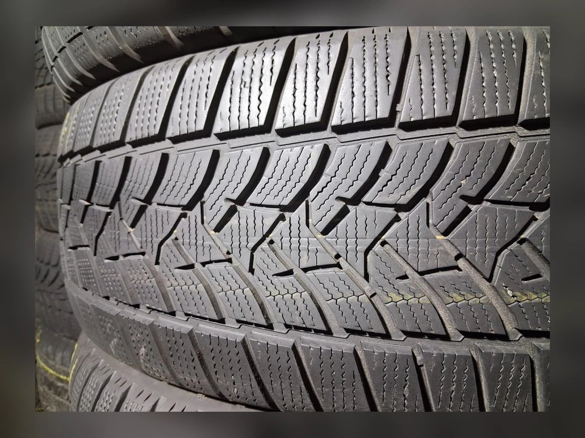 Dunlop — 235/55 R19 — Dunlop 235/55 R19 Зима (липучка) 4 шт (Комплект) — 6.5