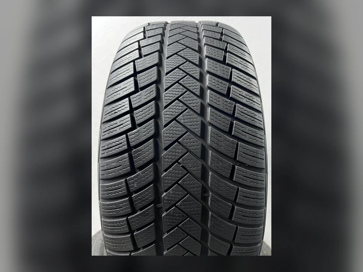 Vredestein — Vredestein 275/50 R20 — 275/50 R20