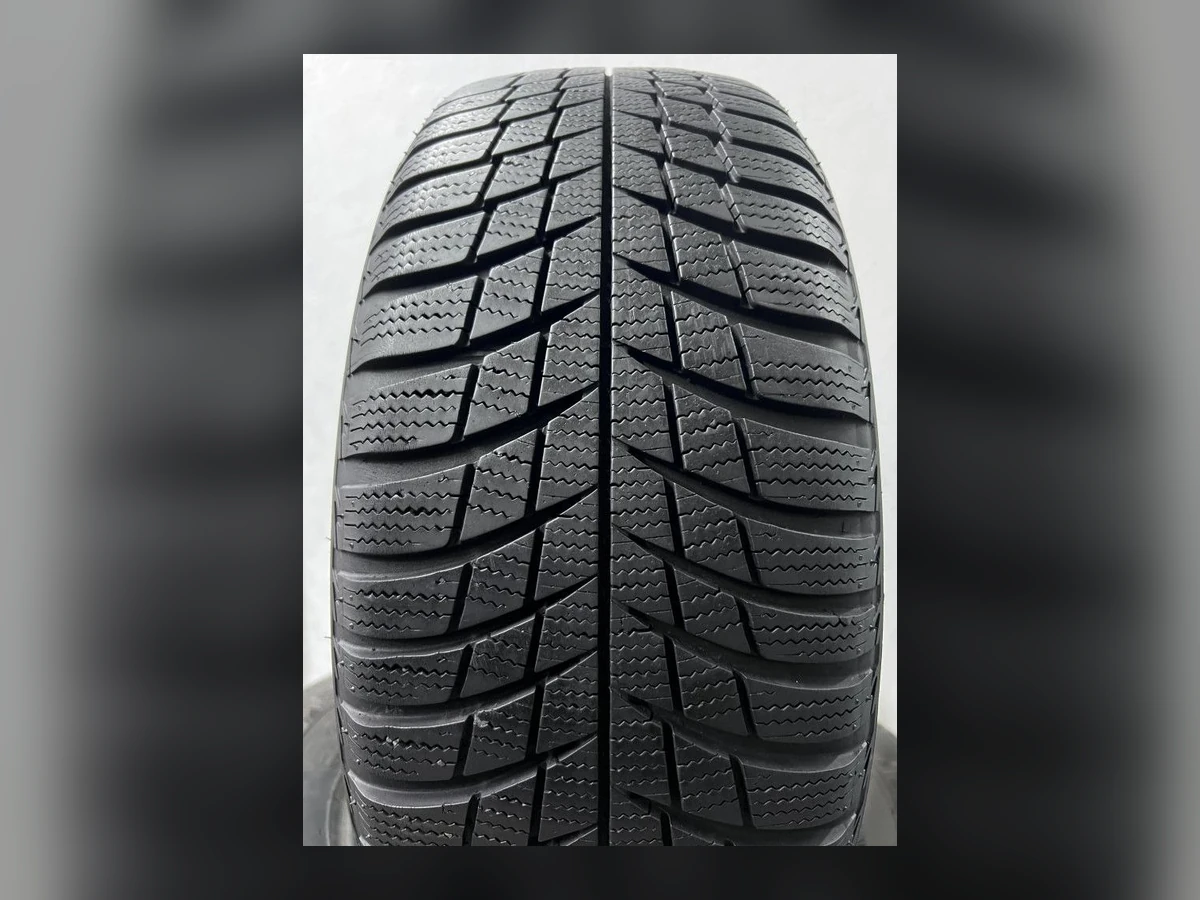 Bridgestone — 205/55 R16 — Bridgestone 205/55 R16 Зима (липучка) 2 шт (Пара) — 7.0