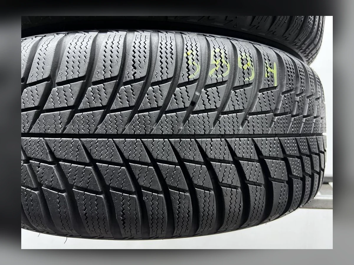 Bridgestone — 205/55 R16 — Bridgestone 205/55 R16 Зима (липучка) 2 шт (Пара) — 7.0