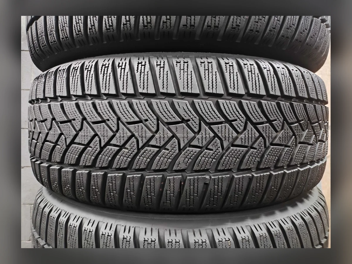 Dunlop — 215/55 R17 — Dunlop 215/55 R17 Зима (липучка) 4 шт (Комплект) — 5.5