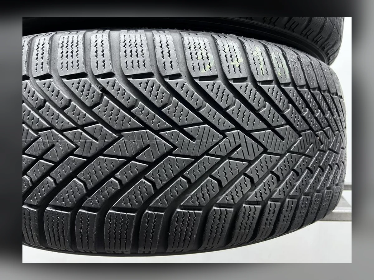 Pirelli — 235/60 R18 — Pirelli 235/60 R18 Зима (липучка) 2 шт (Пара) — 6.5