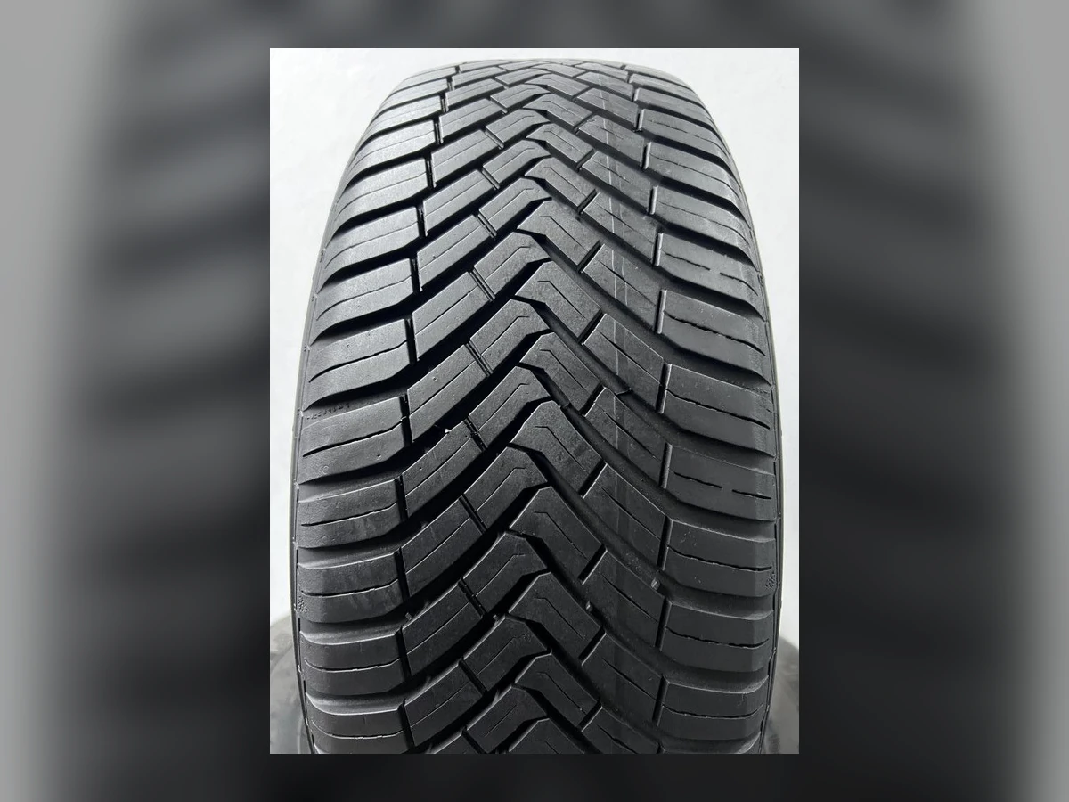 Continental — 205/55 R16 — Continental 205/55 R16 Всесезонка 2 шт (Пара) — 7.0