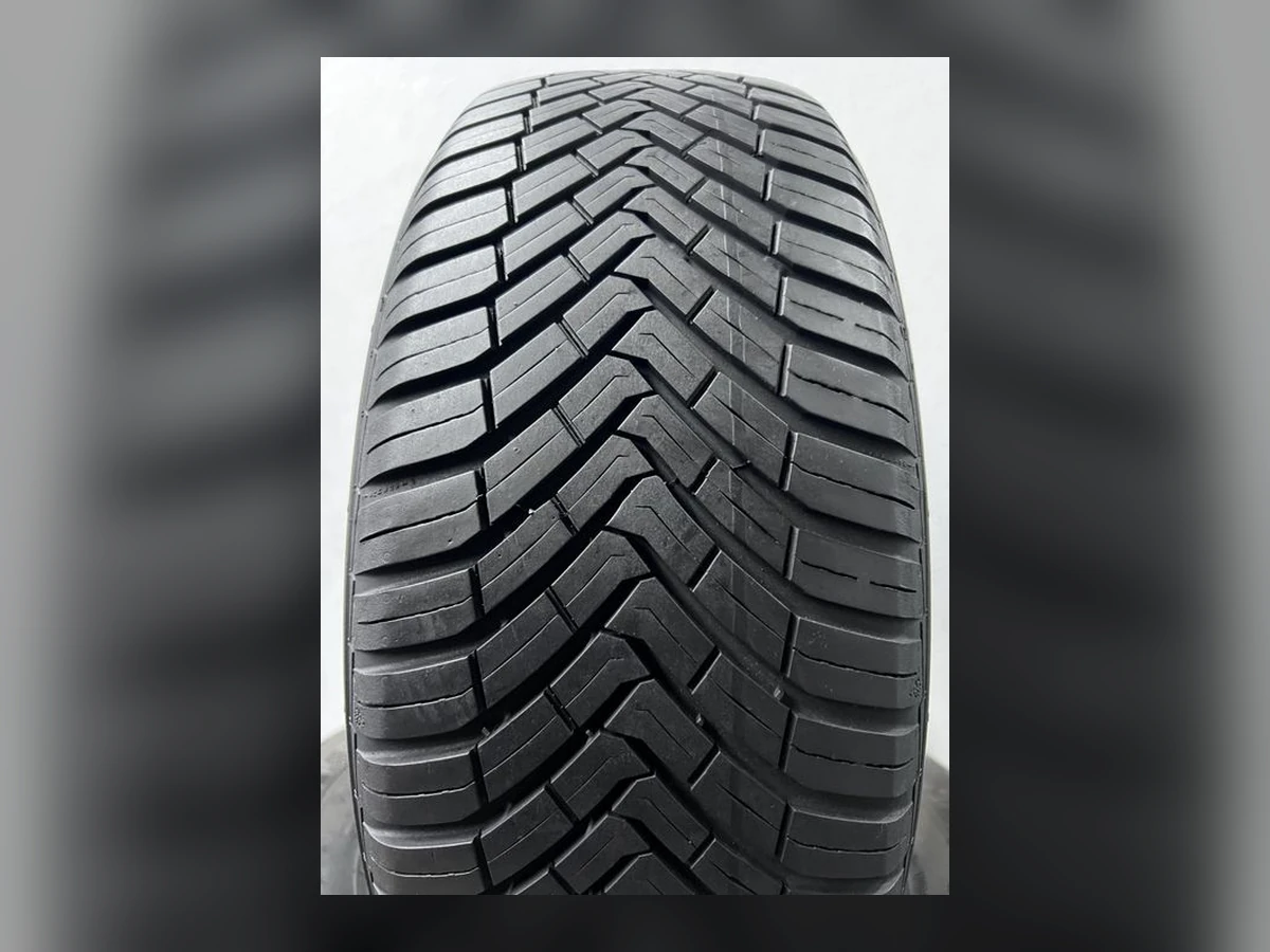 Continental — 205/55 R16 — Continental 205/55 R16 Всесезонка 2 шт (Пара) — 7.0