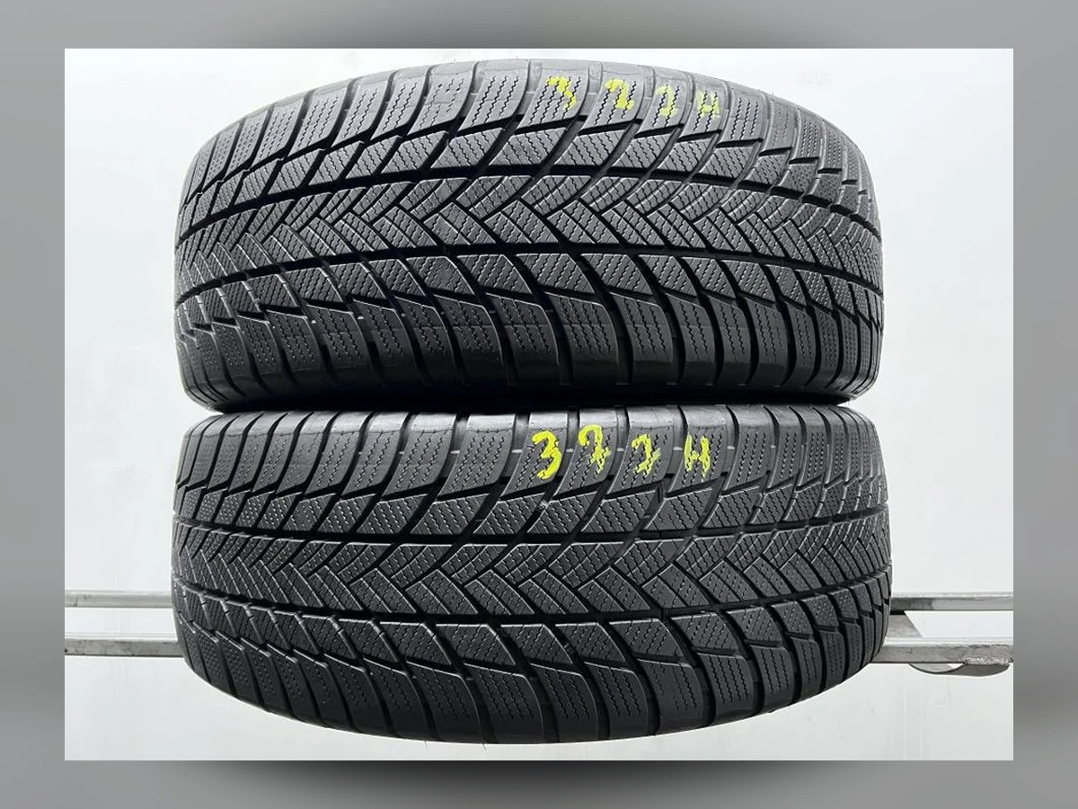 Bridgestone — 215/55 R18 — Bridgestone 215/55 R18 Зима (липучка) 2 шт (Пара) — 6.5