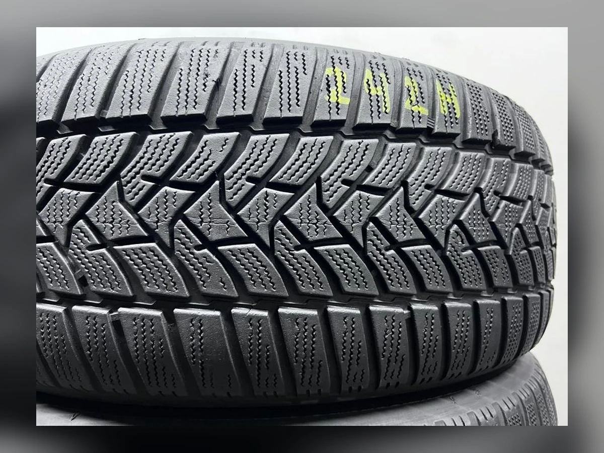 Dunlop — 225/55 R17 — Dunlop 225/55 R17 Зима (липучка) 2 шт (Пара) — 6.0