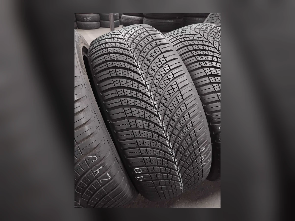 Goodyear — 245/45 R19 — Goodyear 245/45 R19 Всесезонка 4 шт (Комплект) — 7.5