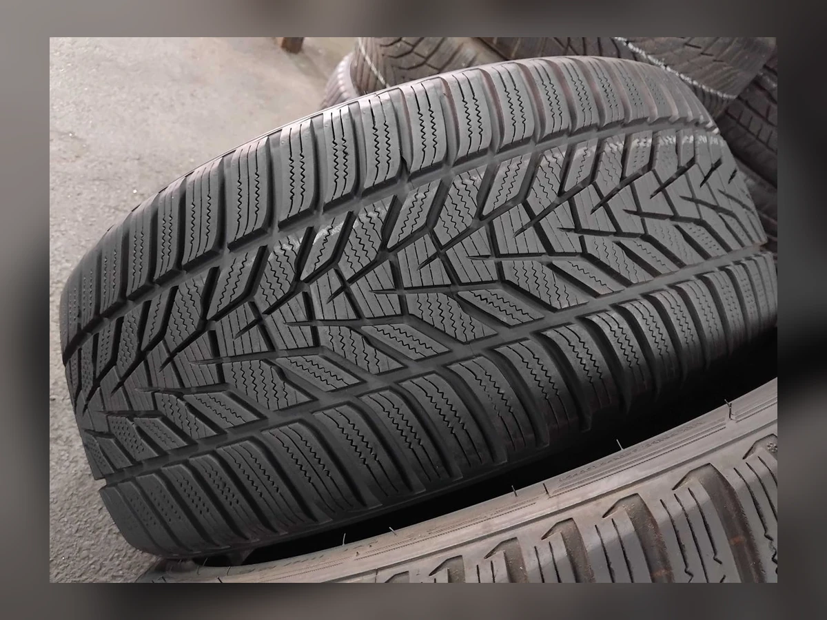 Hankook — Hankook 235/40 R19 — 235/40 R19