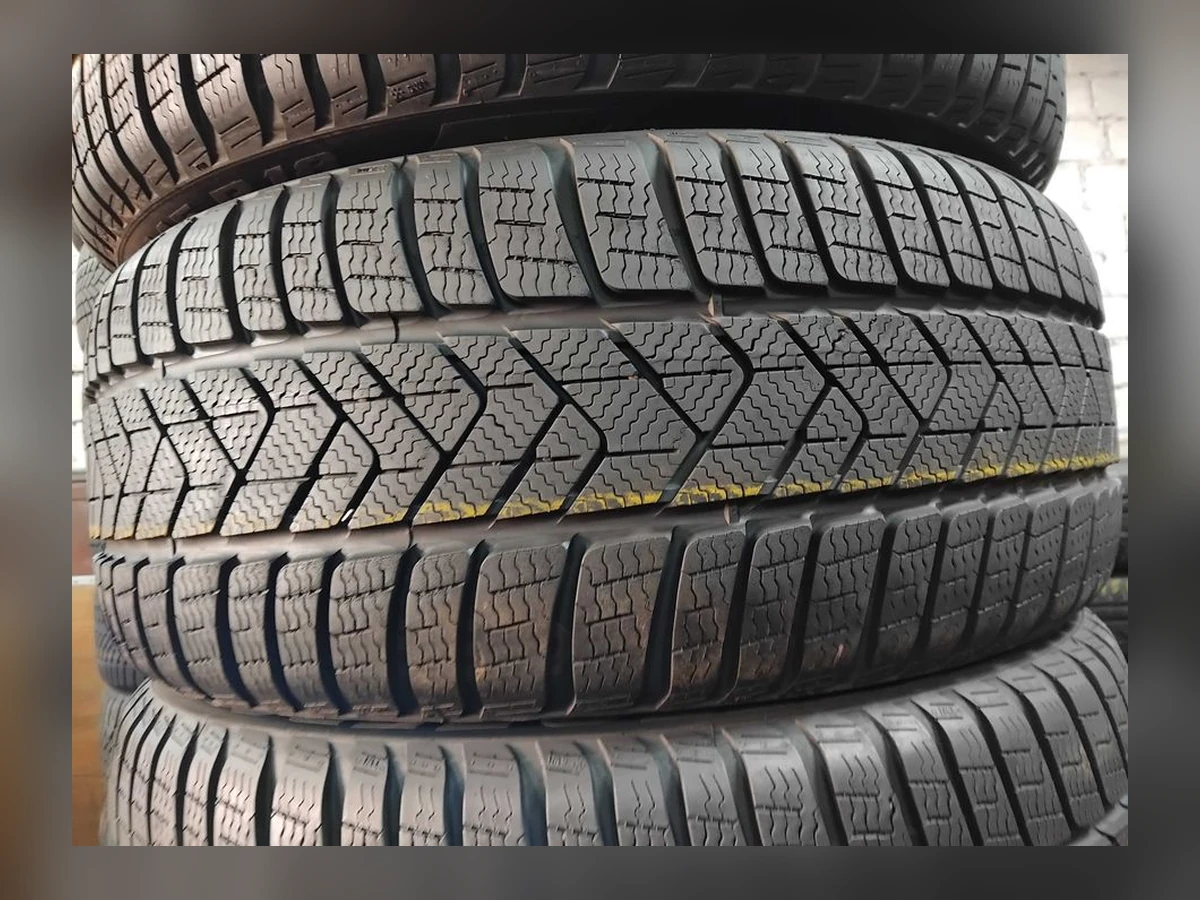 Pirelli — 235/45 R18 — Pirelli 235/45 R18 Зима (липучка) 4 шт (Комплект) — 5.5