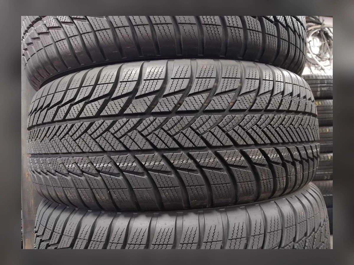 Bridgestone — 225/55 R18 — Bridgestone 225/55 R18 Зима (липучка) 4 шт (Комплект) — 5.5