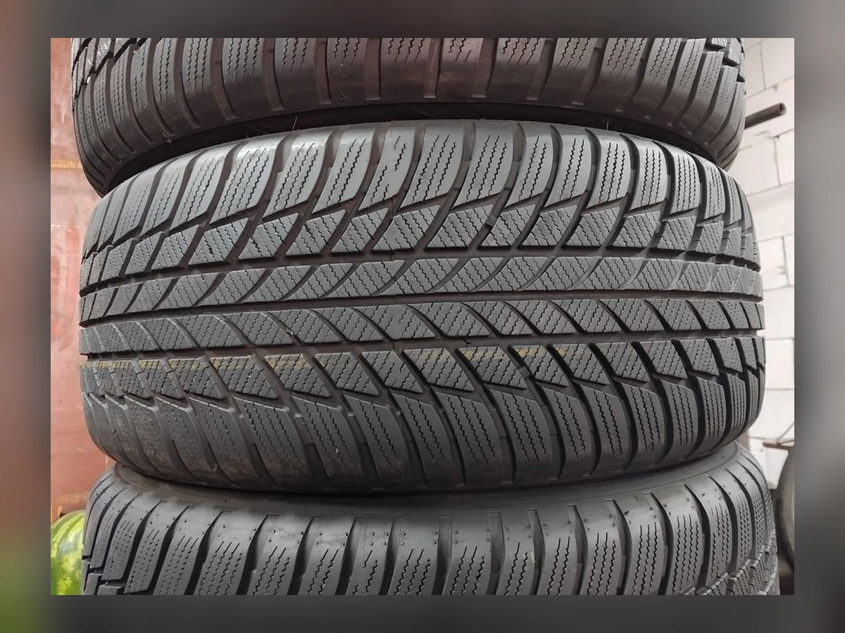 Bridgestone — 225/50 R18 — Bridgestone 225/50 R18 Зима (липучка) 4 шт (Комплект) — 5.5