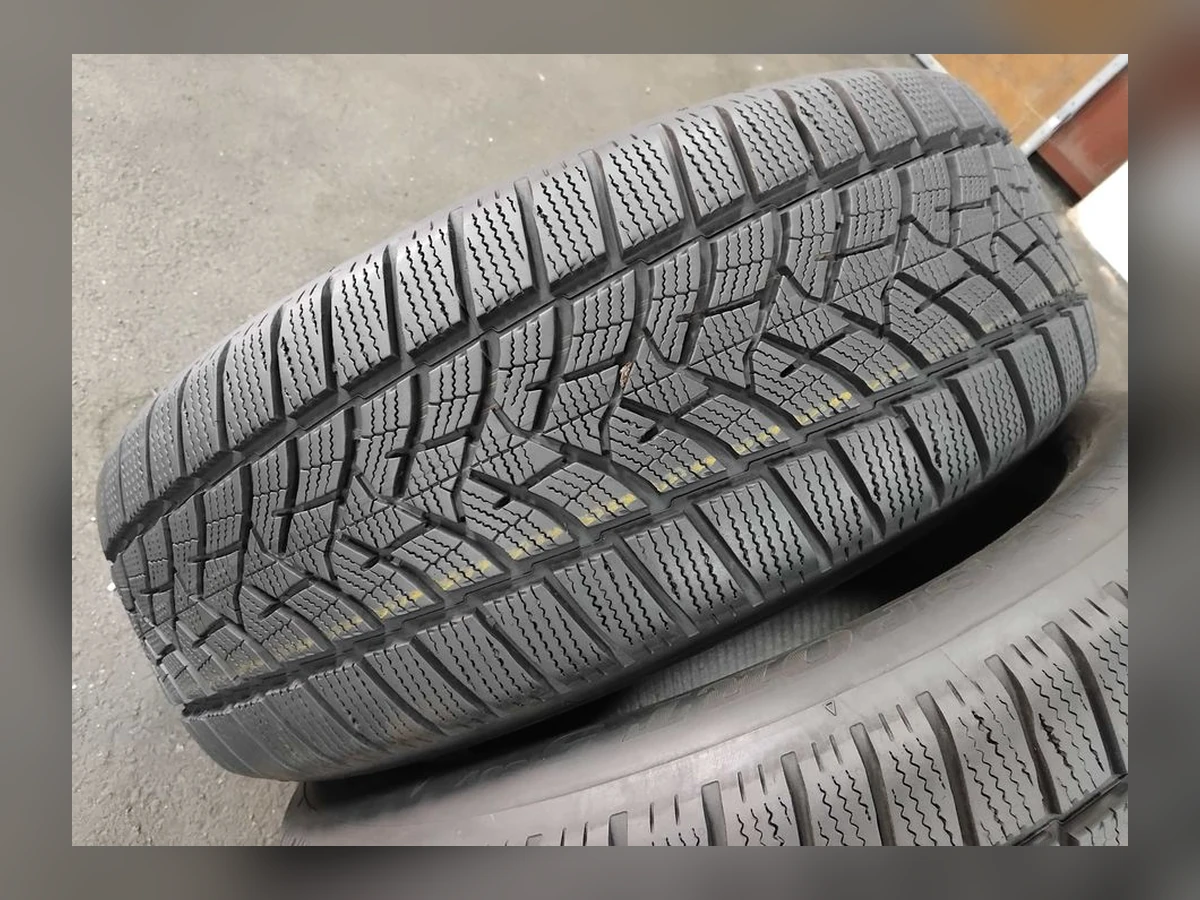 Dunlop — 235/60 R18 — Dunlop 235/60 R18 Зима (липучка) 4 шт (Комплект) — 5.5