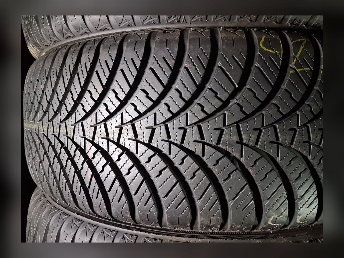 Michelin — 205/55 R17 — Michelin 205/55 R17 Всесезонка 4 шт (Комплект) — 6.5