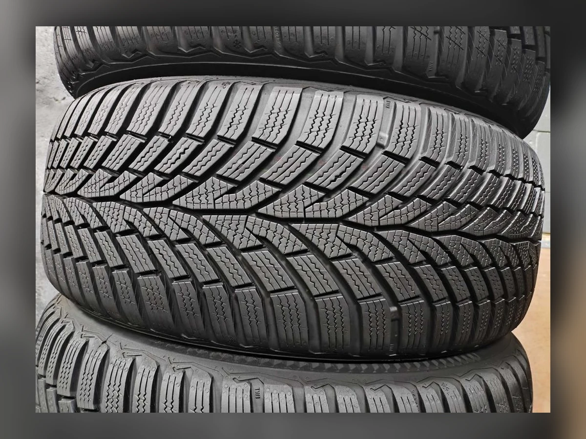 Continental — 225/50 R17 — Continental 225/50 R17 Зима (липучка) 4 шт (Комплект) — 8.0
