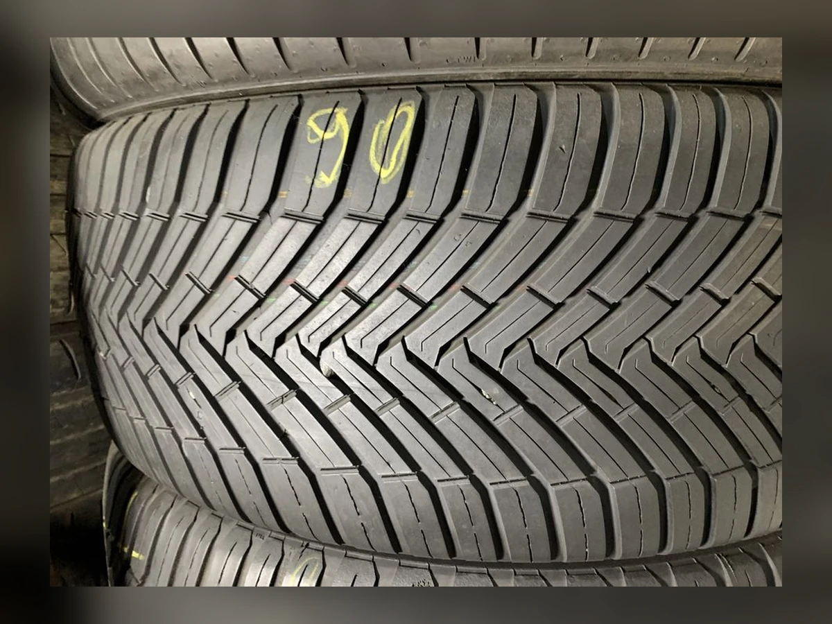 Continental — 245/45 R20 — Continental 245/45 R20 Всесезонка 4 шт (Комплект) — 7.5