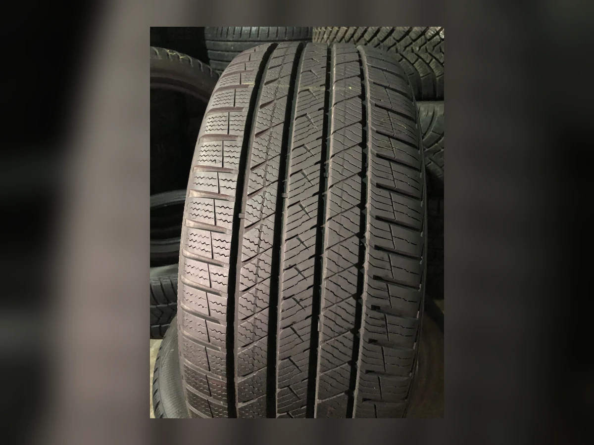 Vredestein — 225/45 R18 — Vredestein 225/45 R18 Всесезонка 4 шт (Комплект) — 7.5
