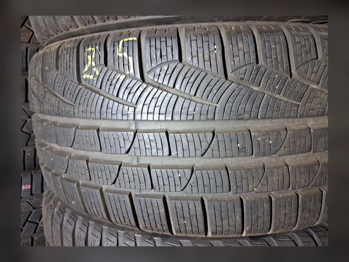 Pirelli — 235/40 R19 — Pirelli 235/40 R19 Зима (липучка) 4 шт (Комплект) — 3.5