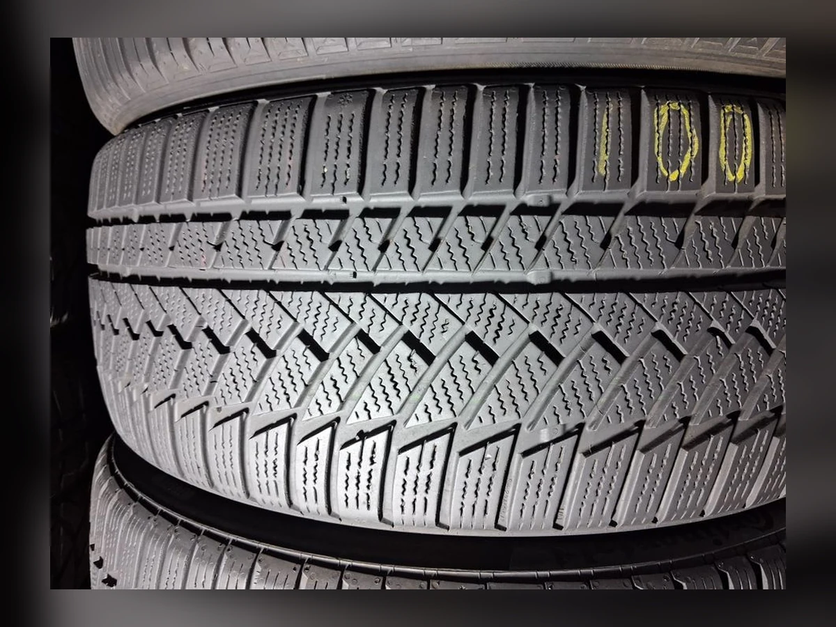 Continental — Continental 235/40 R19 — 235/40 R19