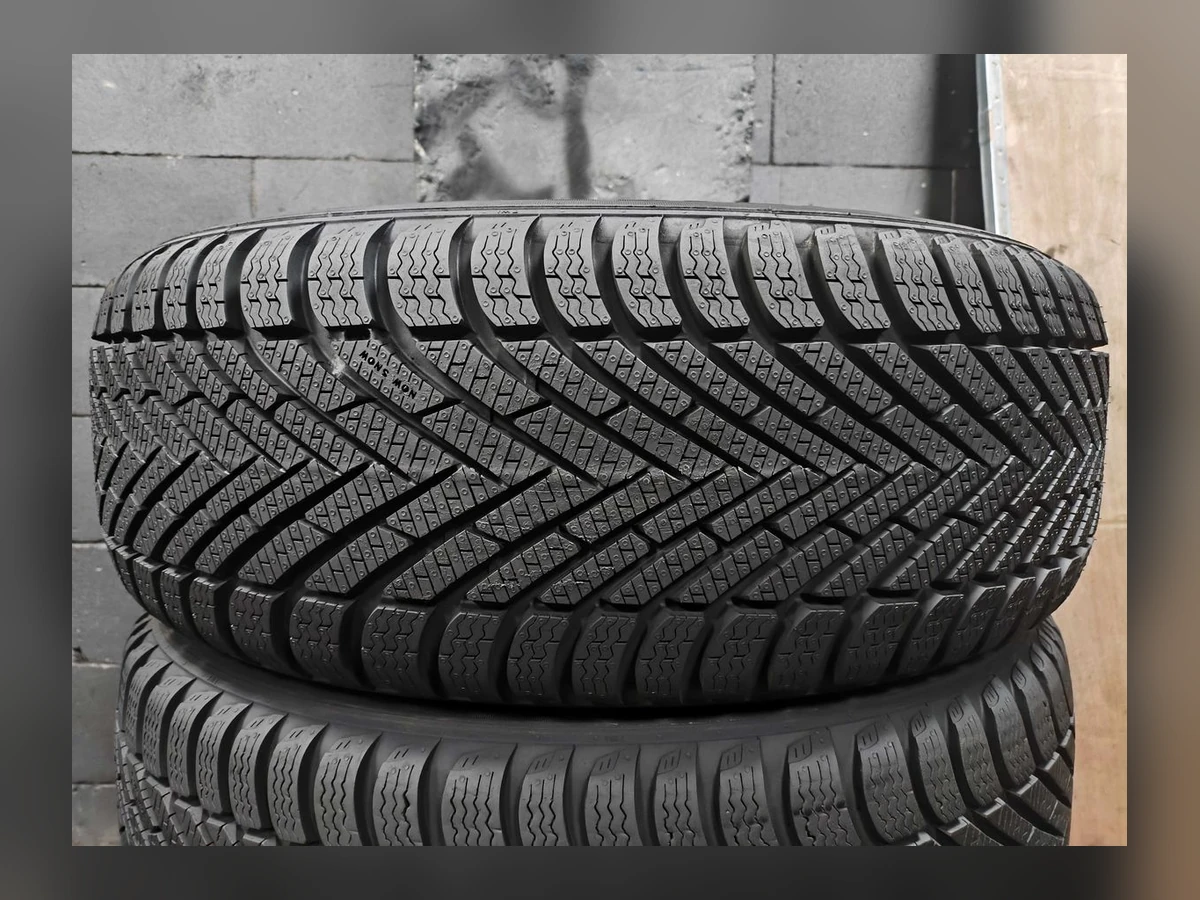 Pirelli — 215/55 R17 — Pirelli 215/55 R17 Зима (липучка) 2 шт (Пара) — 5.5