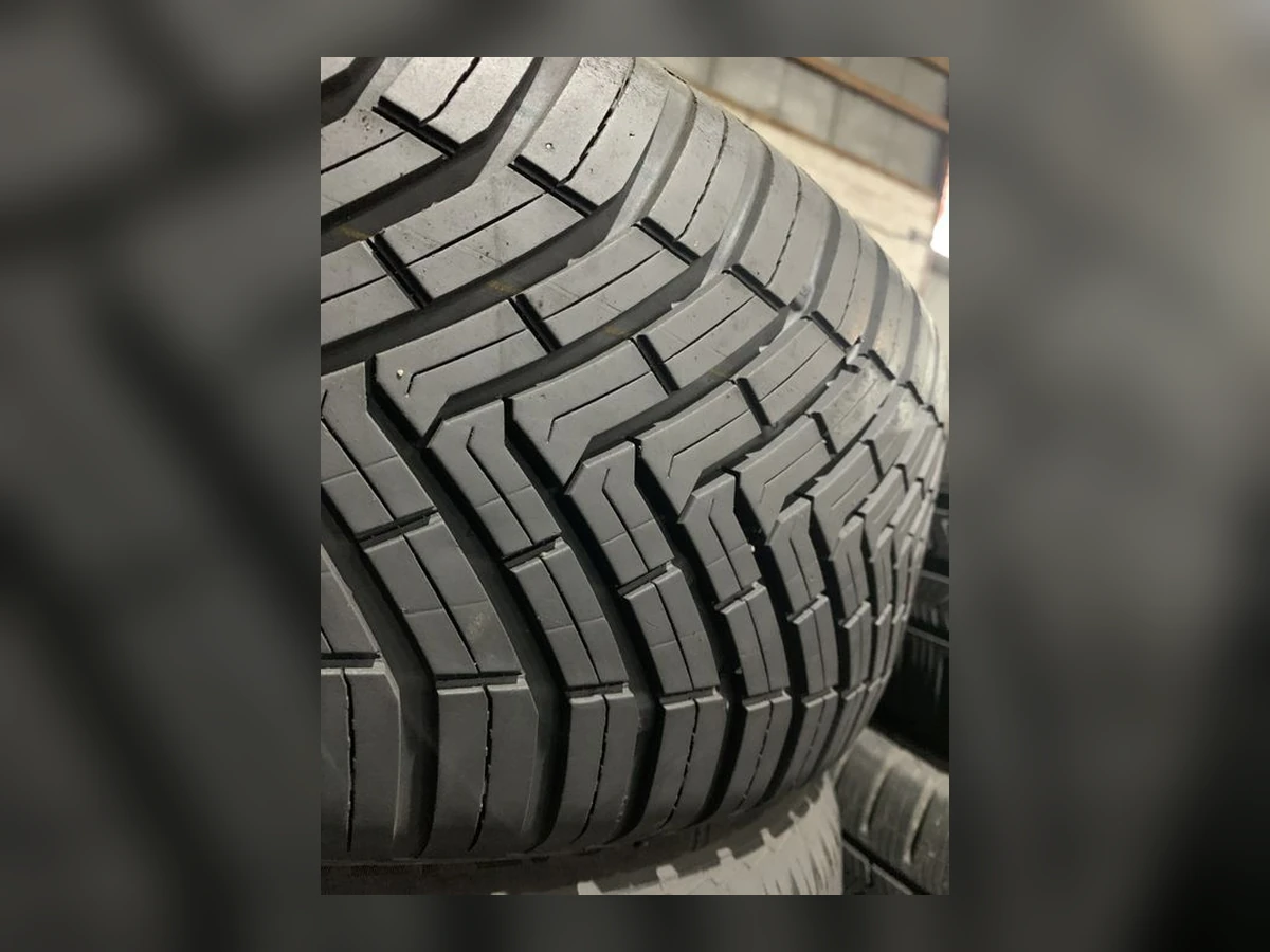 Continental — 225/60 R17 — Continental 225/60 R17 Всесезонка 4 шт (Комплект) — 6.5
