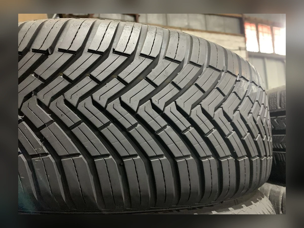 Continental — 225/60 R17 — Continental 225/60 R17 Всесезонка 4 шт (Комплект) — 6.5