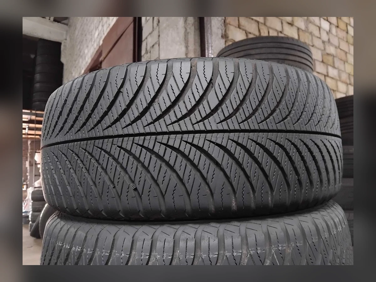 Goodyear — 215/50 R17 — Goodyear 215/50 R17 Всесезонка 2 шт (Пара) — 5.5