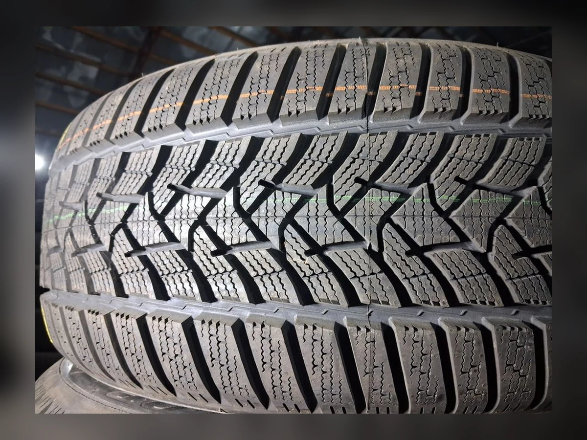 Dunlop — 225/50 R17 — Dunlop 225/50 R17 Зима (липучка) 4 шт (Комплект) — 6.0