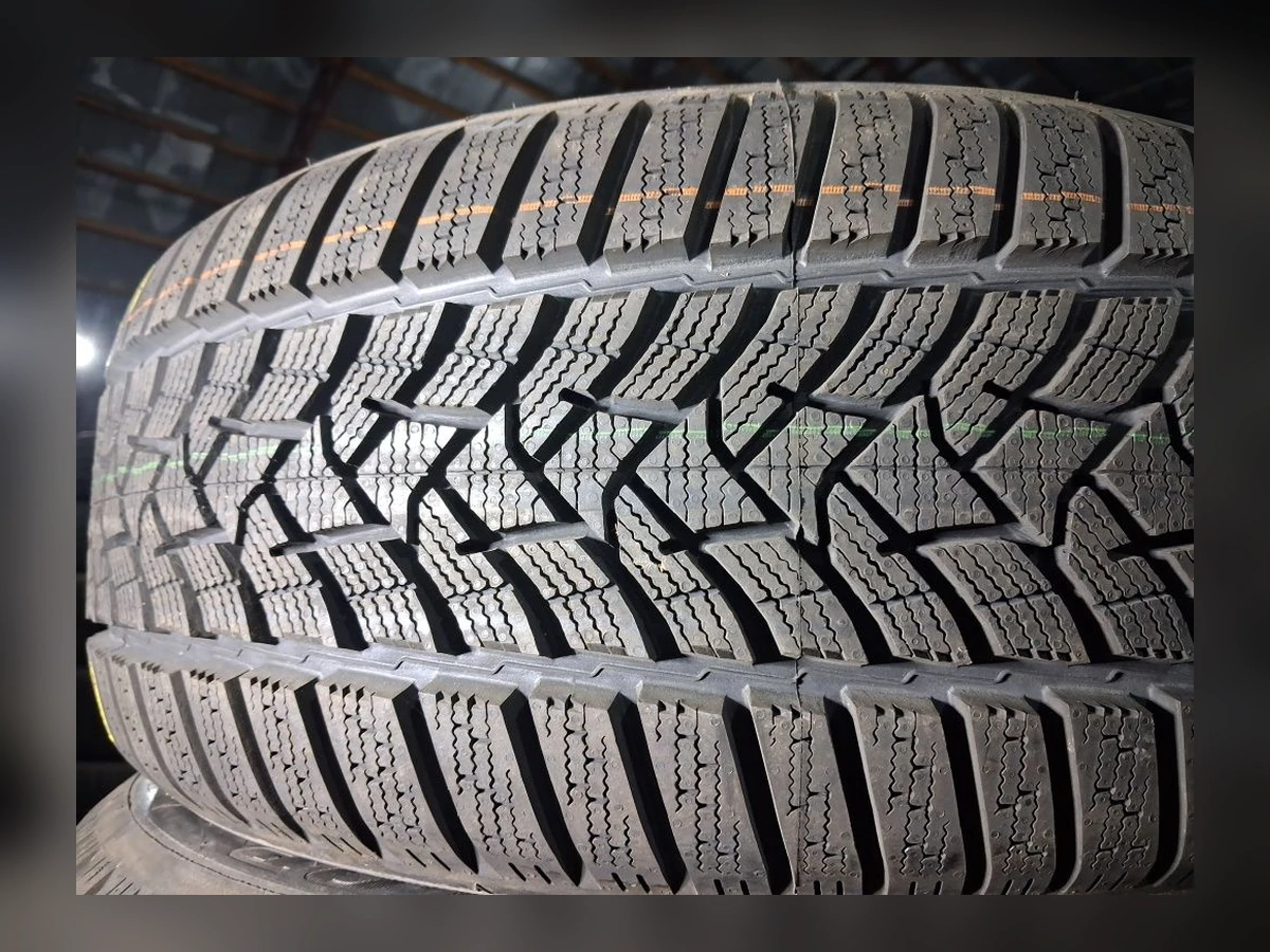 Dunlop — 225/50 R17 — Dunlop 225/50 R17 Зима (липучка) 4 шт (Комплект) — 6.0