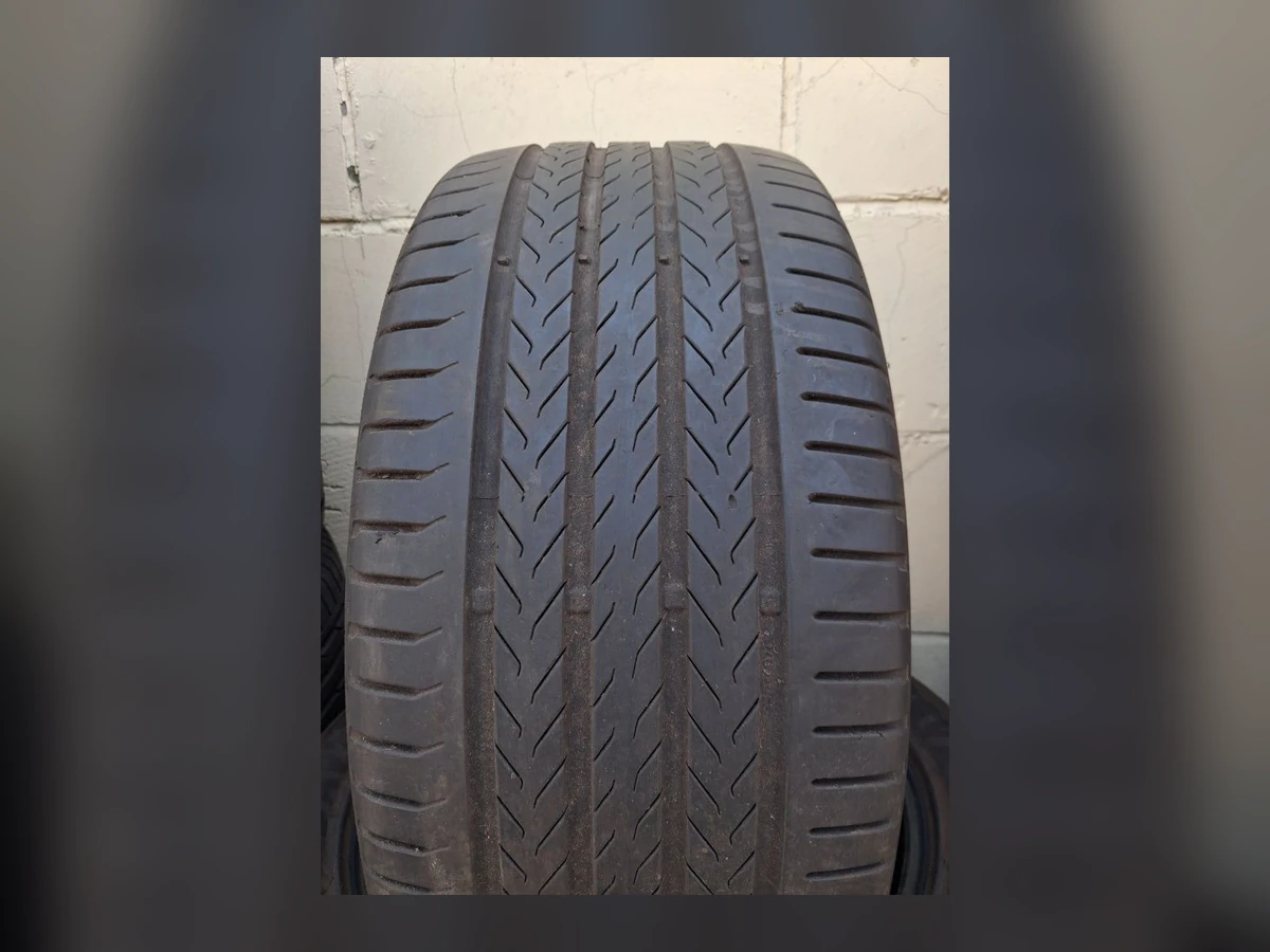Michelin — Michelin 245/40 R20 — 245/40 R20