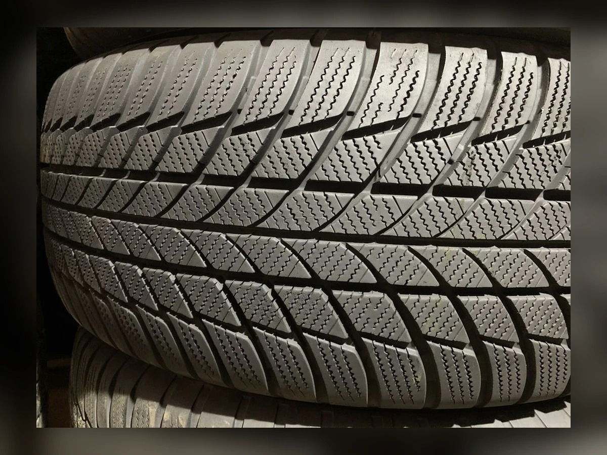 Bridgestone — 215/65 R17 — Bridgestone 215/65 R17 Зима (липучка) 2 шт (Пара) — 6.5