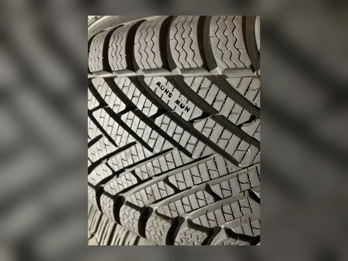 Pirelli — 205/55 R16 — Pirelli 205/55 R16 Зима (липучка) 1 шт (Одиночка) — 6.5