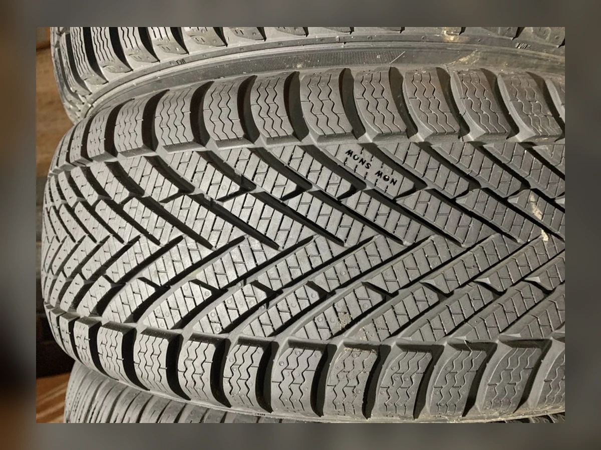 Pirelli — 205/55 R16 — Pirelli 205/55 R16 Зима (липучка) 1 шт (Одиночка) — 6.5