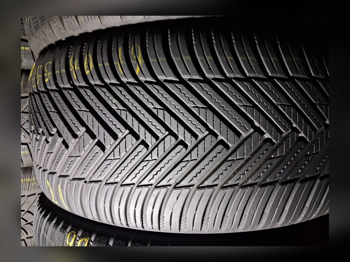 Michelin — 255/40 R19 — Michelin 255/40 R19 Всесезонка 4 шт (Комплект) — 6.5