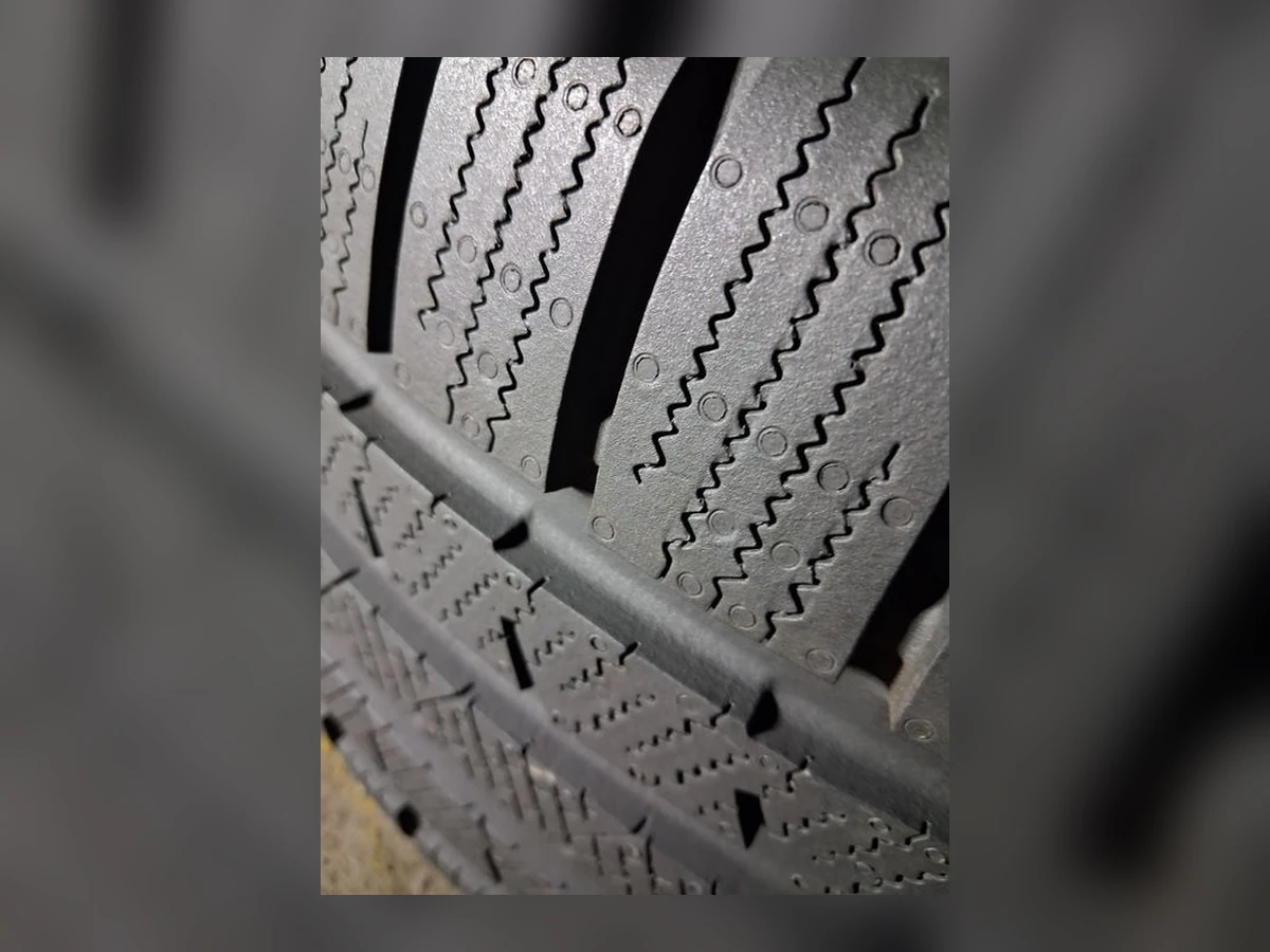 Michelin — 255/40 R18 — Michelin 255/40 R18 Зима (липучка) 4 шт (Комплект) — 7.0