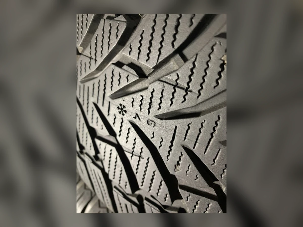 Nokian — 255/55 R18 — Nokian 255/55 R18 Зима (липучка) 4 шт (Комплект) — 7.0