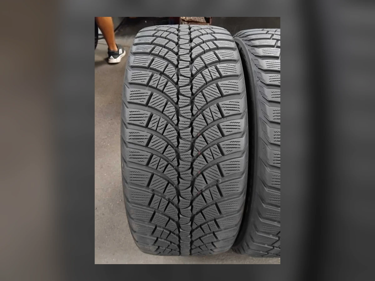 Kumho — 255/45 R18 — Kumho 255/45 R18 Зима (липучка) 4 шт (Комплект) — 5.5