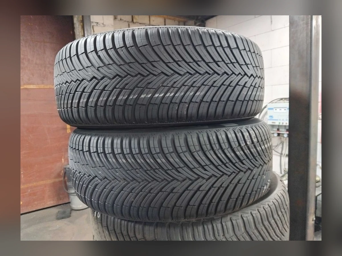 Pirelli — 225/45 R18 — Pirelli 225/45 R18 Всесезонка 2 шт (Пара) — 5.5
