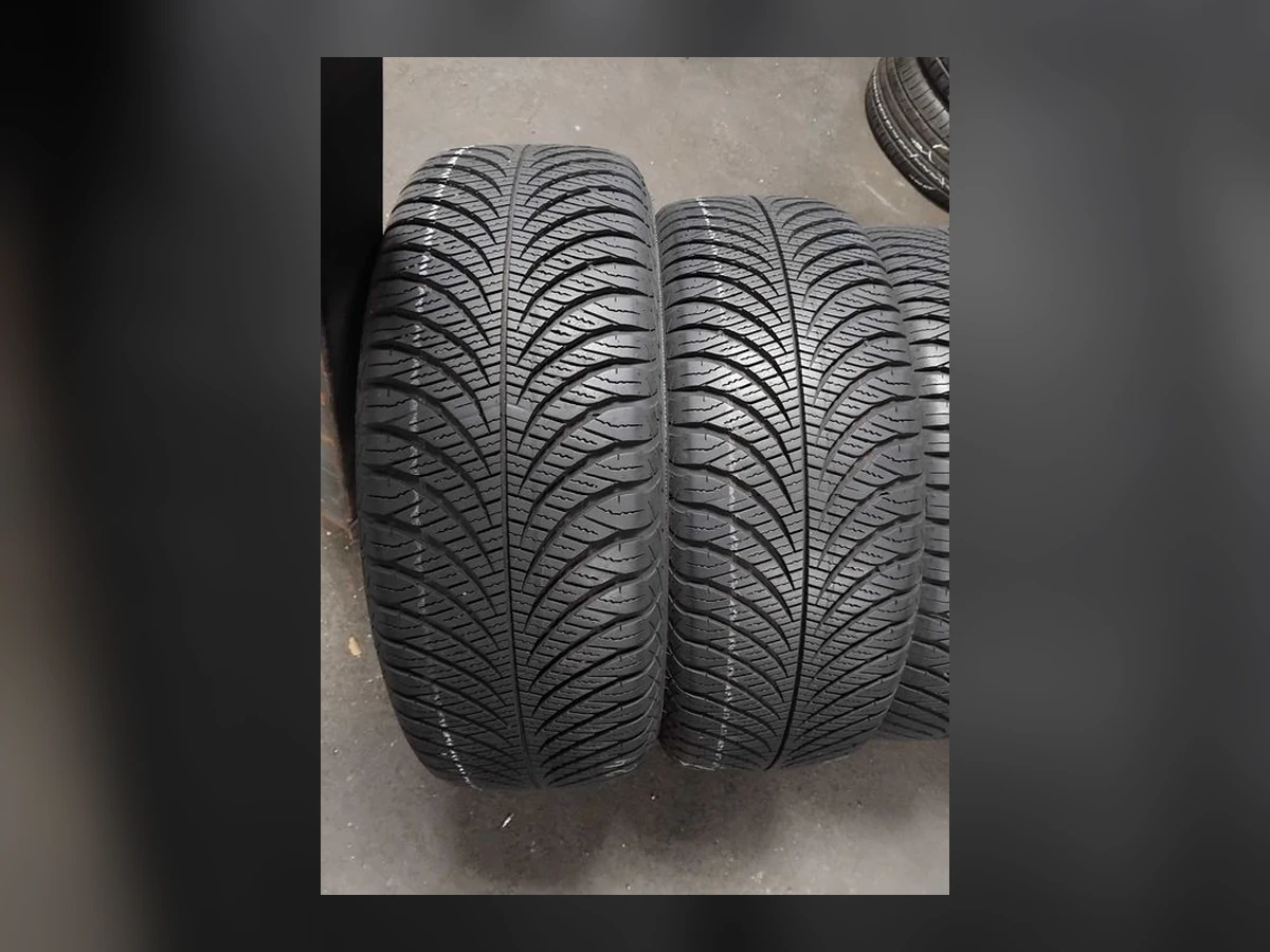 Goodyear — 215/60 R16 — Goodyear 215/60 R16 Всесезонка 4 шт (Комплект) — 5.5