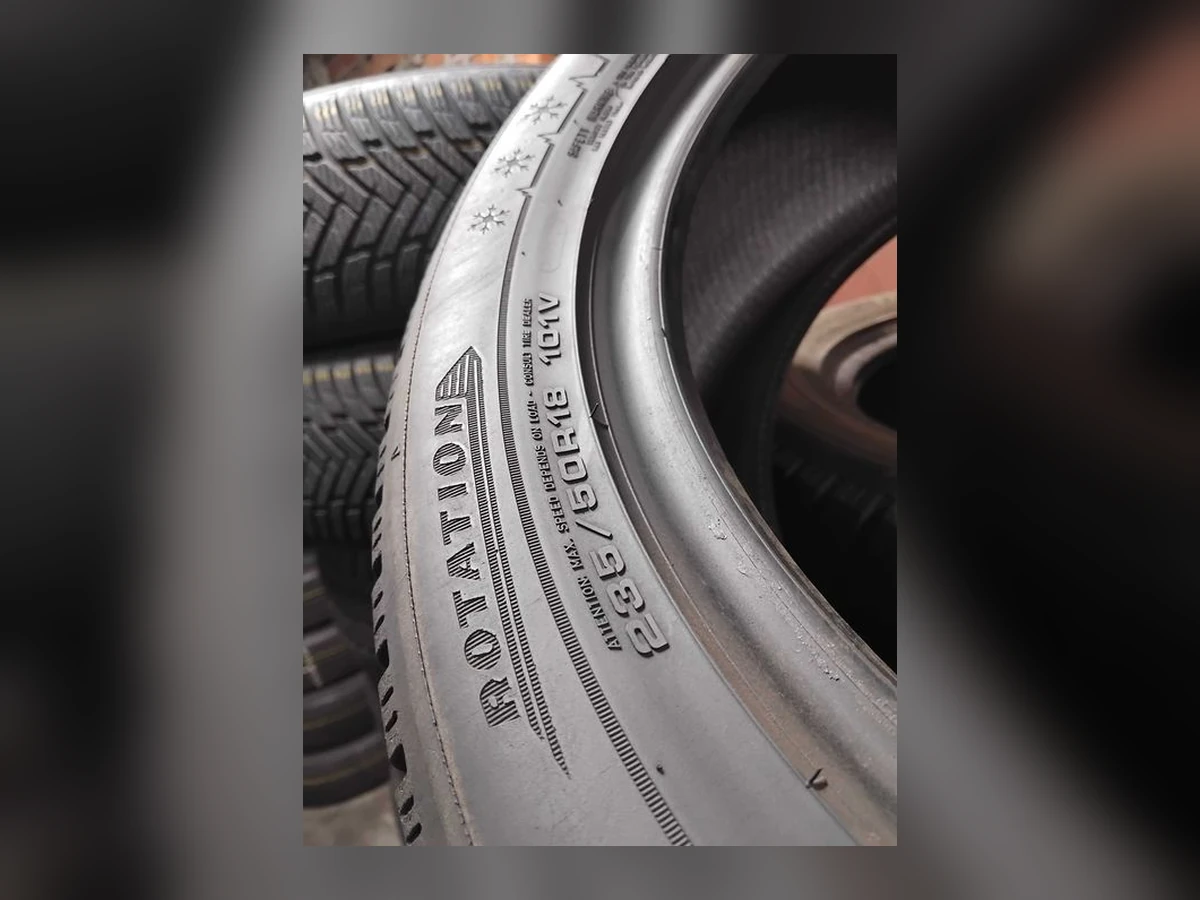 Dunlop — 235/50 R18 — Dunlop 235/50 R18 Зима (липучка) 2 шт (Пара) — 6.5