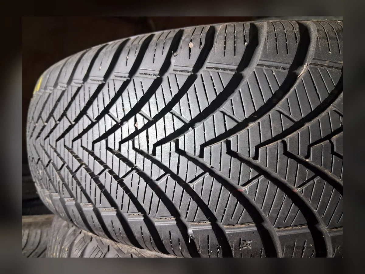 Michelin — 185/65 R15 — Michelin 185/65 R15 Всесезонка 4 шт (Комплект) — 6.5