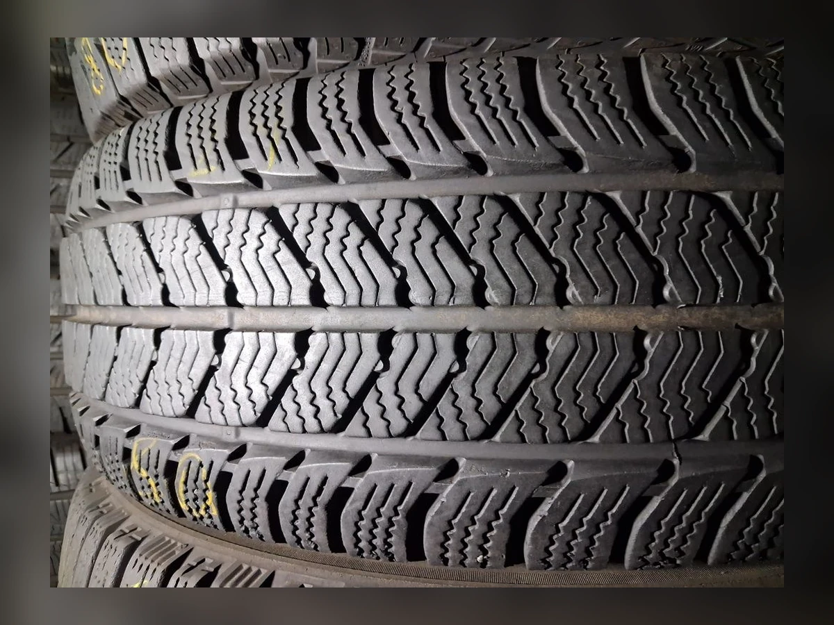 Michelin — Michelin 235/65 R16 — 235/65 R16