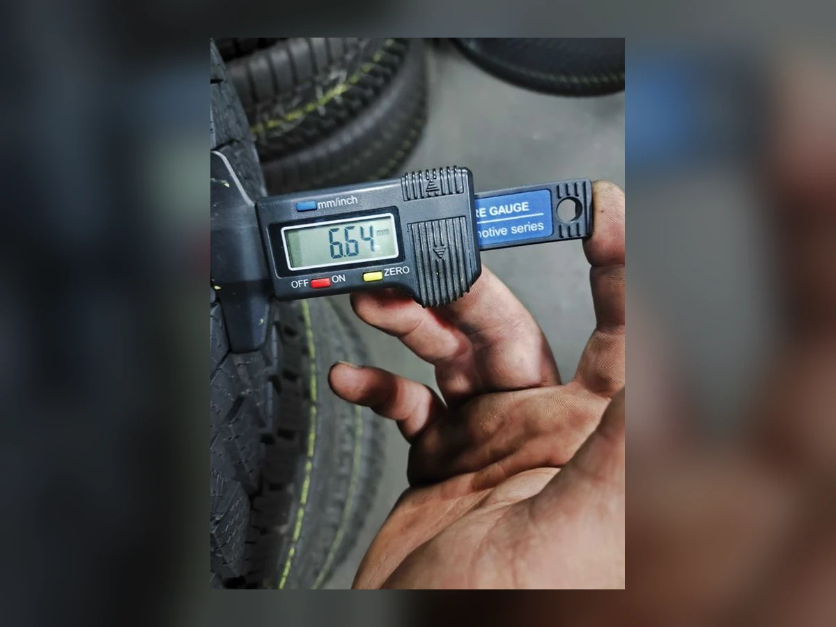 Continental — 215/65 R17 — Continental 215/65 R17 Зима (липучка) 2 шт (Пара) — 5.5
