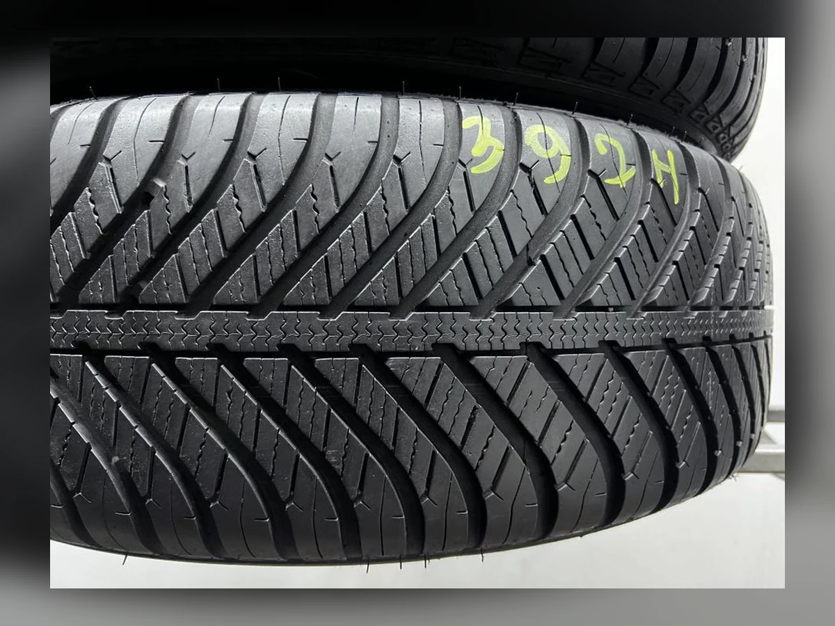 Goodyear — 215/60 R16 — Goodyear 215/60 R16 Всесезонка 2 шт (Пара) — 8.0