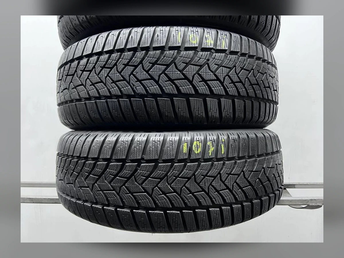 Dunlop — 215/60 R16 — Dunlop 215/60 R16 Зима (липучка) 4 шт (Комплект) — 8.5+ (Новая)