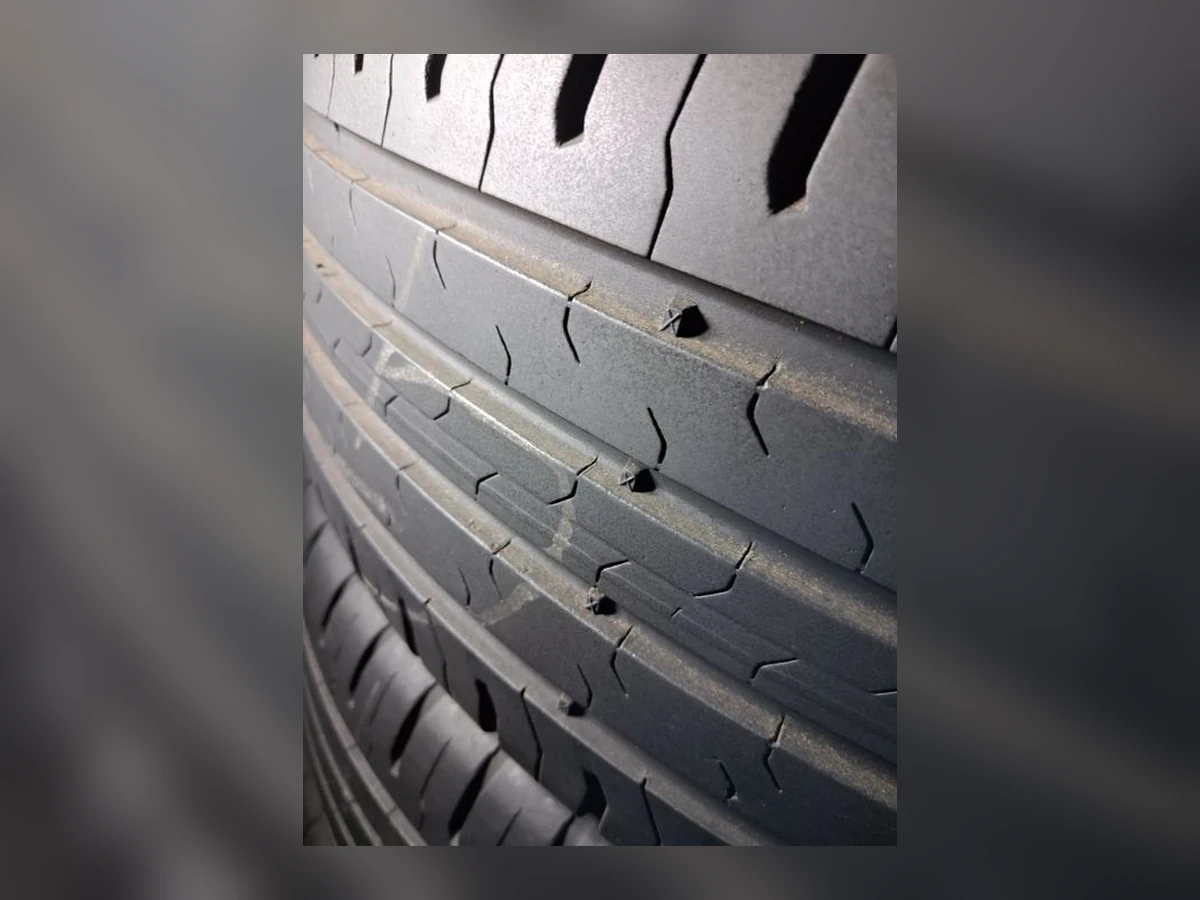 Continental — 215/60 R17 — Continental 215/60 R17 Зима (липучка) 4 шт (Комплект) — 5.5