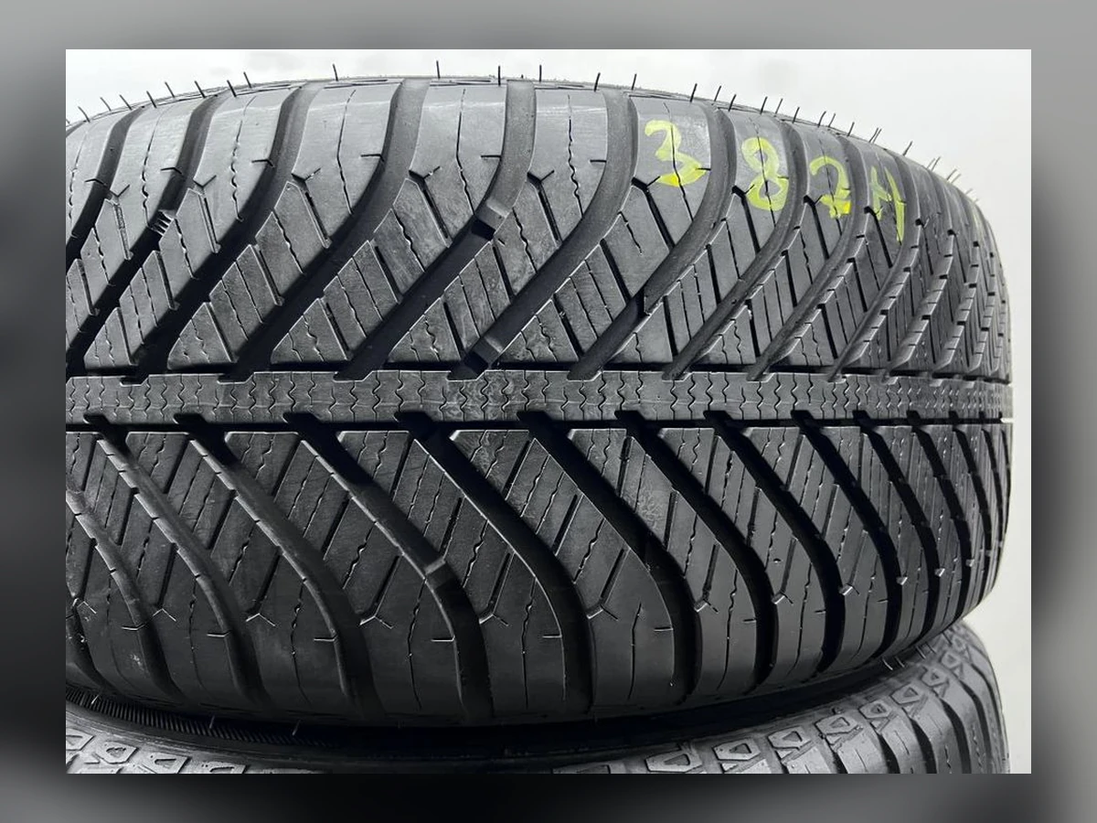 Goodyear — 215/55 R16 — Goodyear 215/55 R16 Всесезонка 2 шт (Пара) — 7.5