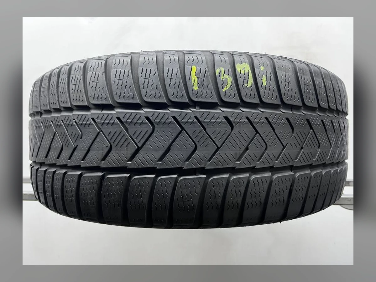 Pirelli — 235/45 R18 — Pirelli 235/45 R18 Зима (липучка) 1 шт (Одиночка) — 4.5